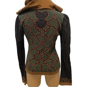 Zip up hoodie with hand embroidery